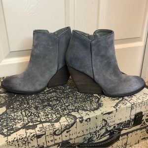 Very Volatile suede bootie 7